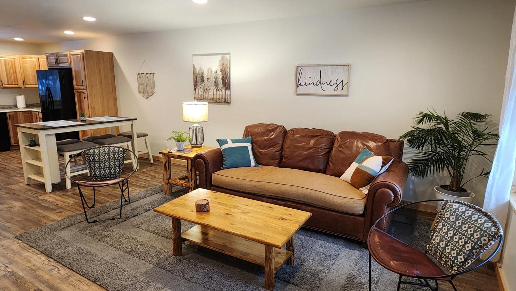 Beargrass Lodging & Rv Resort Hungry Horse エクステリア 写真