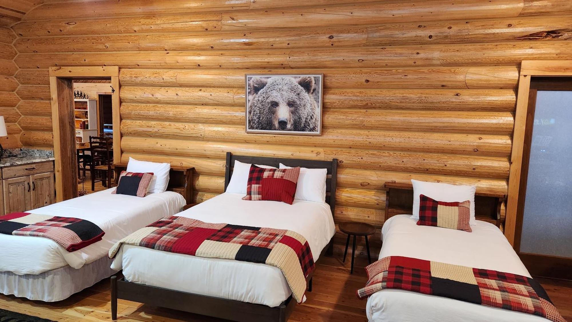 Beargrass Lodging & Rv Resort Hungry Horse エクステリア 写真