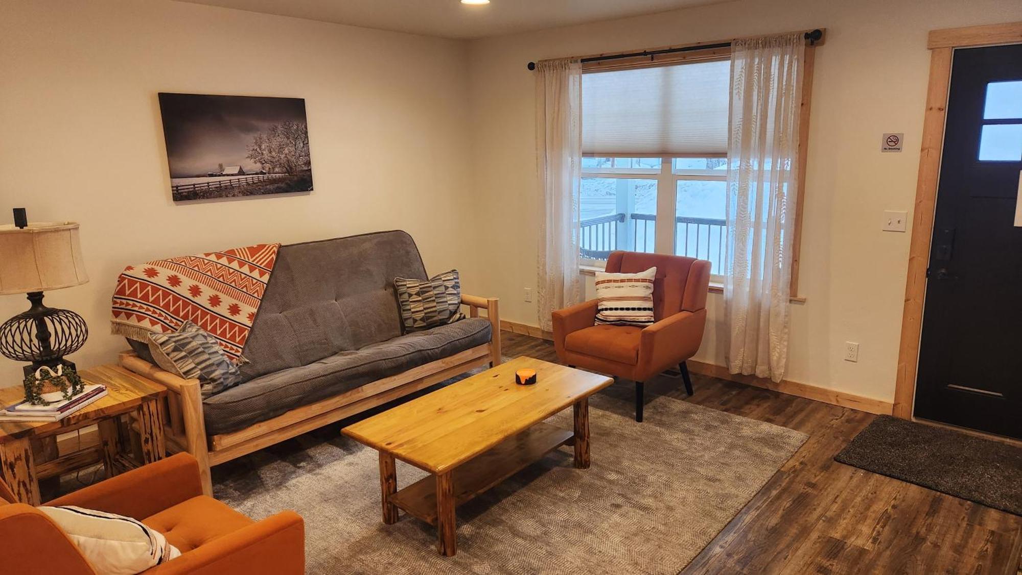 Beargrass Lodging & Rv Resort Hungry Horse エクステリア 写真