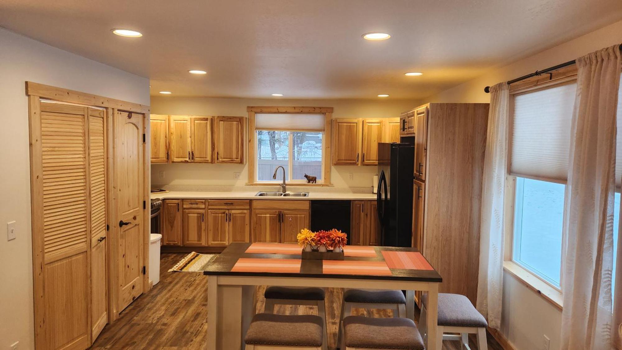 Beargrass Lodging & Rv Resort Hungry Horse エクステリア 写真