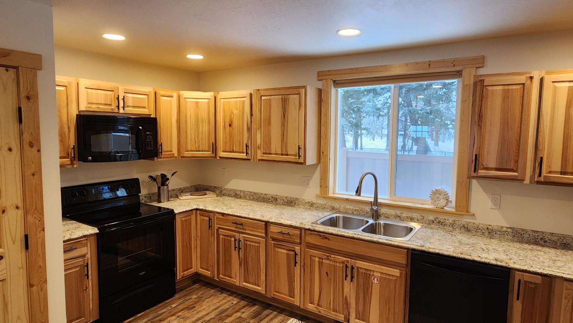 Beargrass Lodging & Rv Resort Hungry Horse エクステリア 写真