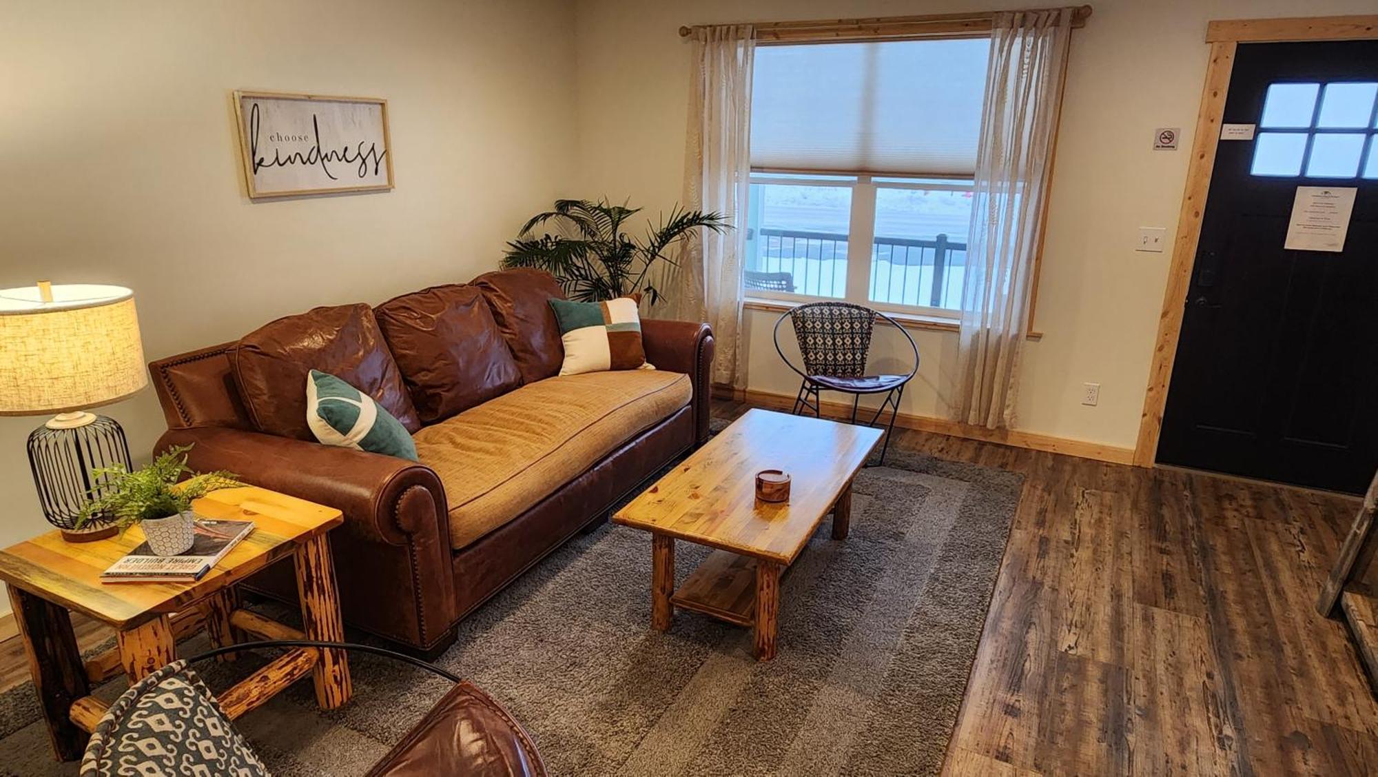 Beargrass Lodging & Rv Resort Hungry Horse エクステリア 写真