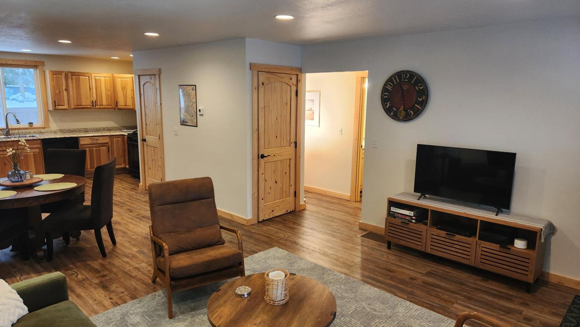 Beargrass Lodging & Rv Resort Hungry Horse エクステリア 写真