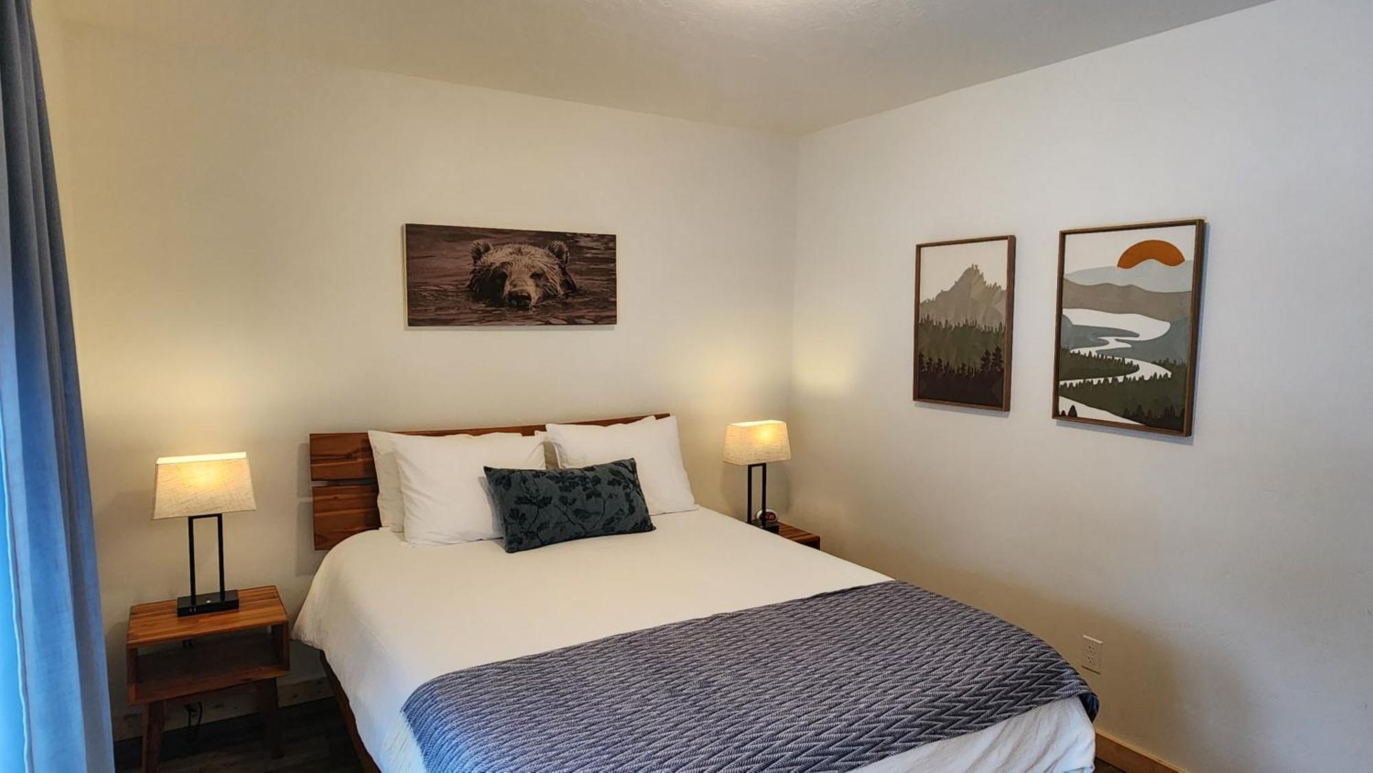 Beargrass Lodging & Rv Resort Hungry Horse エクステリア 写真