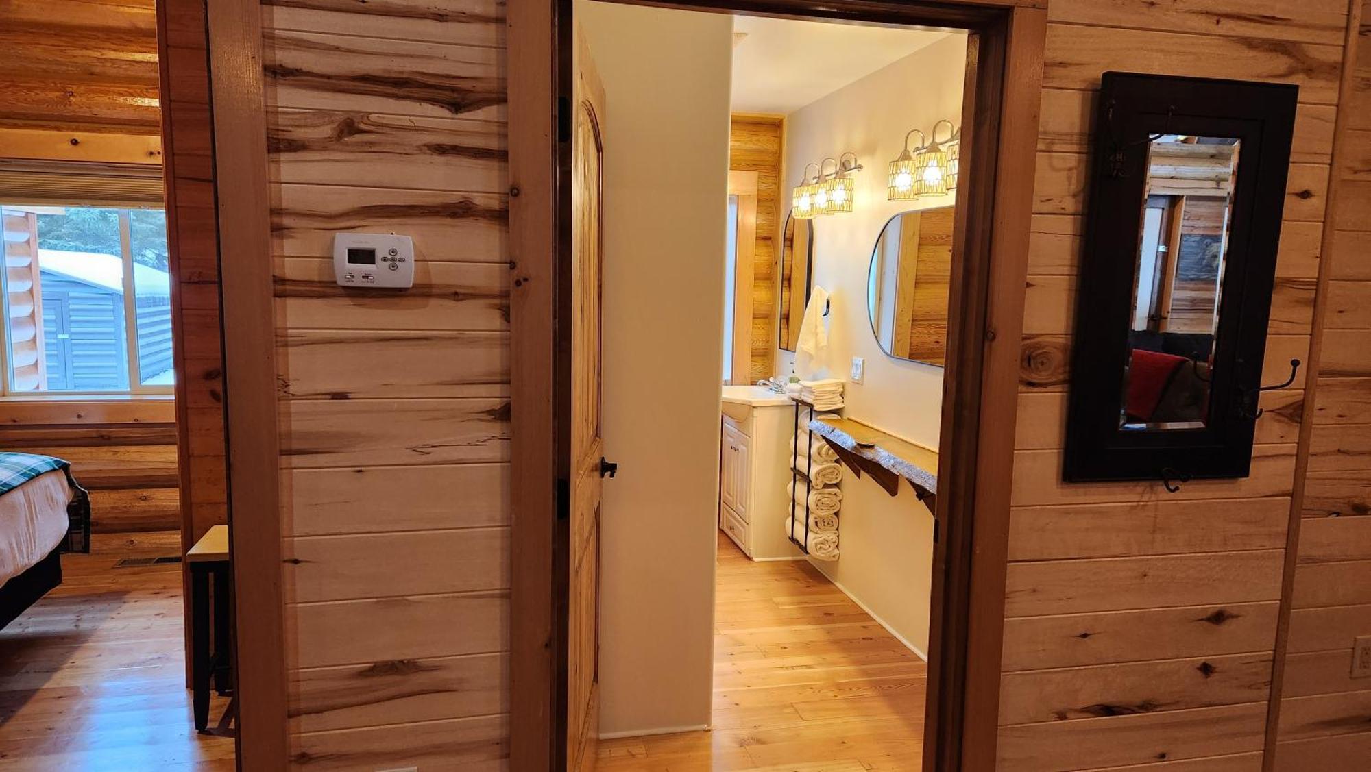Beargrass Lodging & Rv Resort Hungry Horse エクステリア 写真